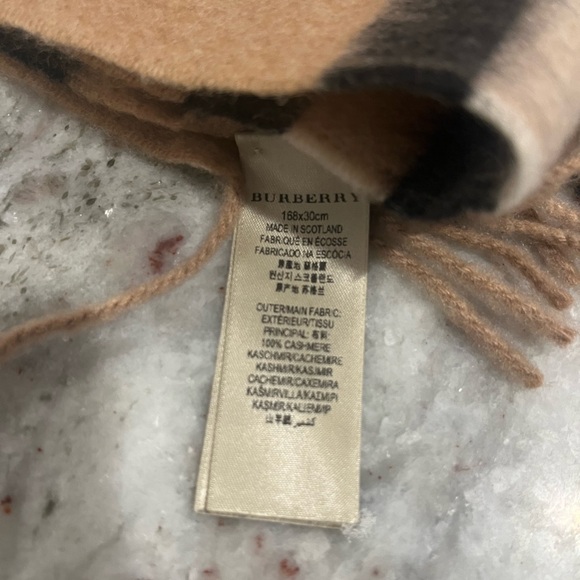 Burberry Check Cashmere Scarf - Picture 3 of 6